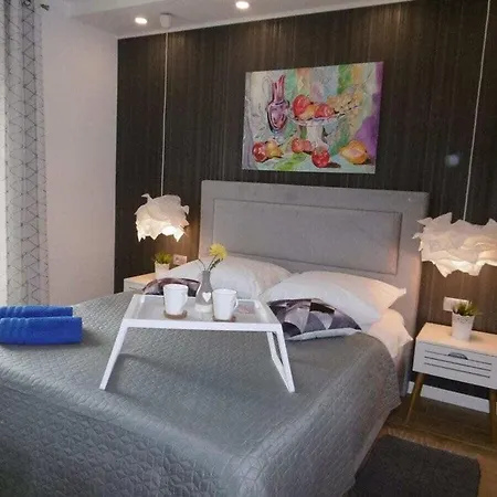Luka Gray Mit Pool Vakantiehuis *